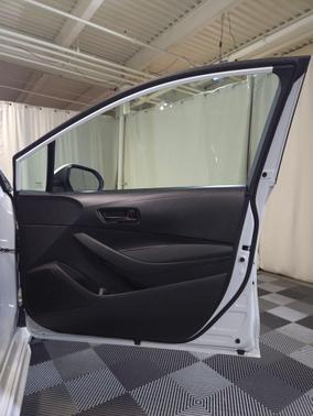 Ice Cap 2023 Toyota Corolla LE