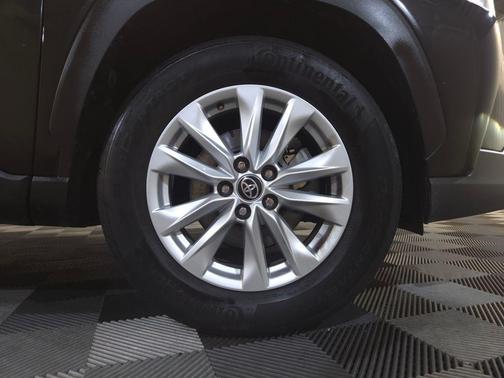 Jet Black 2023 Toyota Corolla Cross LE