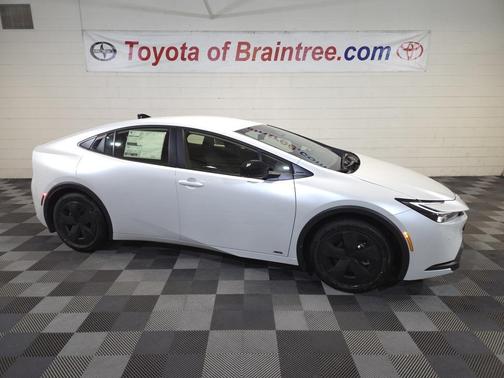 2026 Toyota Prius LE