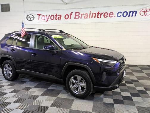 2022 Toyota RAV4 XLE