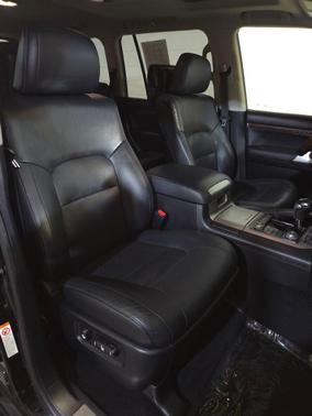 Midnight Black Metallic 2017 Toyota Land Cruiser Base