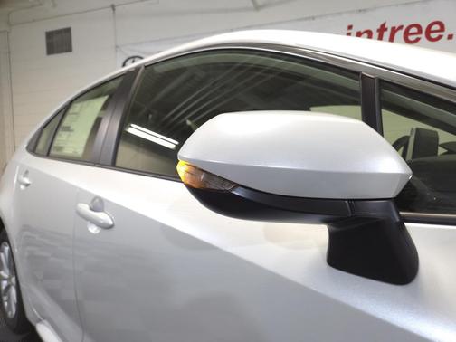 2025 Toyota Corolla Hybrid XLE