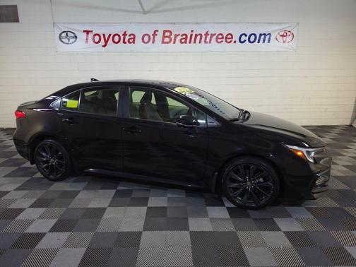 Midnight Black Metallic 2023 Toyota Corolla SE