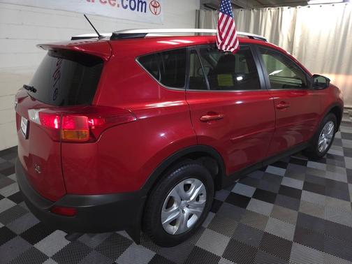 2014 Toyota RAV4 LE