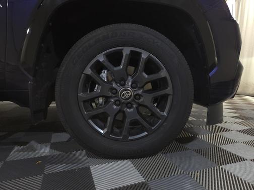 2025 Toyota Sequoia Platinum