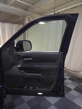 2025 Toyota Sequoia Platinum