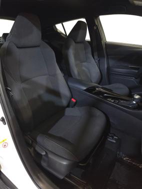 White 2019 Toyota C-HR XLE