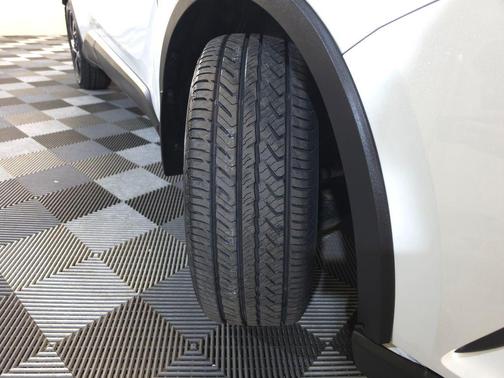 White 2019 Toyota C-HR XLE