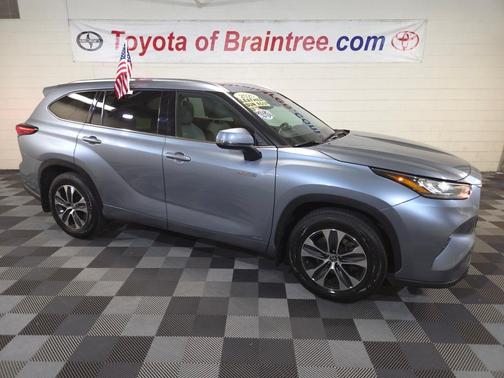 2020 Toyota Highlander Hybrid XLE