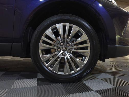 Blueprint 2023 Toyota Venza XLE