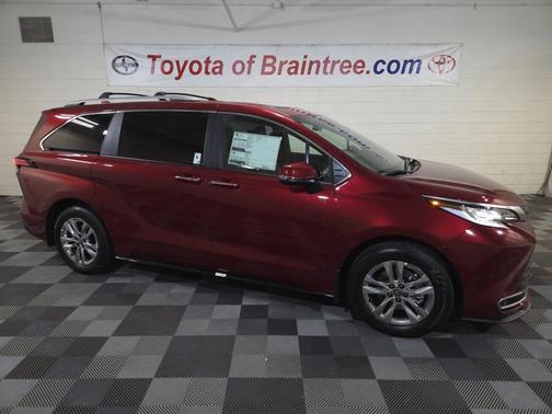 2026 Toyota Sienna Limited