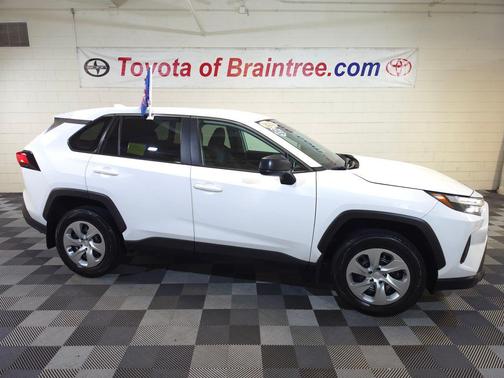Ice Cap 2023 Toyota RAV4 LE