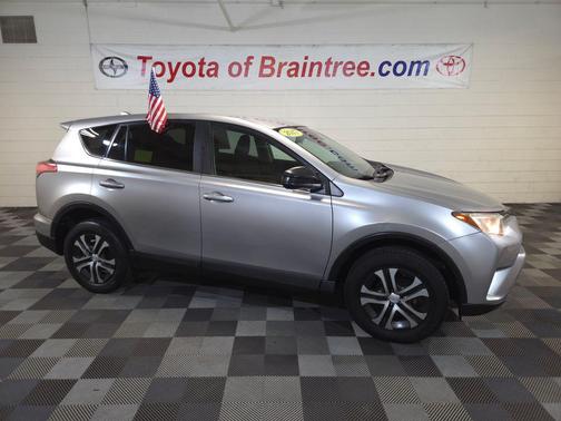 Silver Sky Metallic 2017 Toyota RAV4 LE