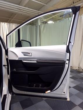 Ice Cap 2025 Toyota Sienna XSE