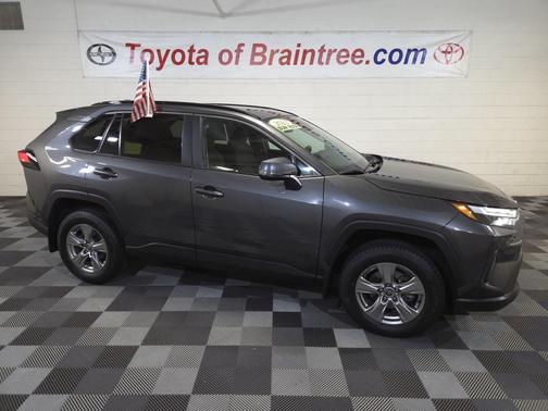 2023 Toyota RAV4 XLE