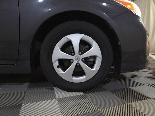 2014 Toyota Prius Two