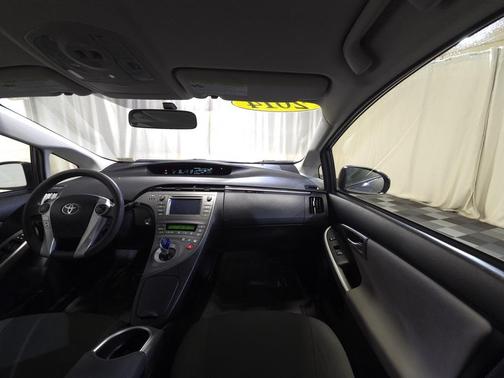 2014 Toyota Prius Two