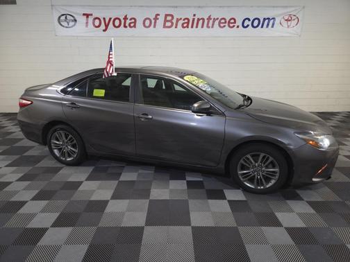 2016 Toyota Camry SE