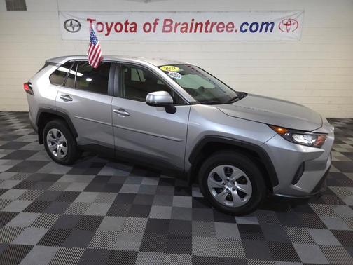 2022 Toyota RAV4 LE