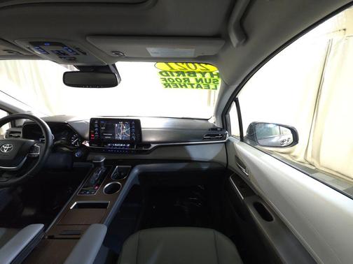 Predawn Gray Mica 2021 Toyota Sienna XLE 7 Passenger