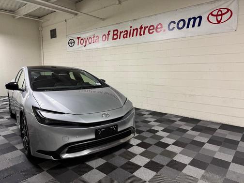 2025 Toyota Prius Plug-In Hybrid XSE