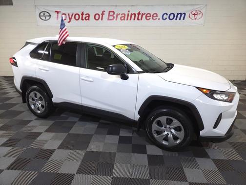 2022 Toyota RAV4 LE