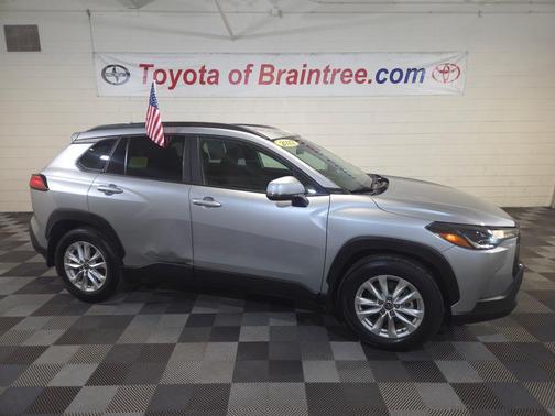 2022 Toyota Corolla Cross LE