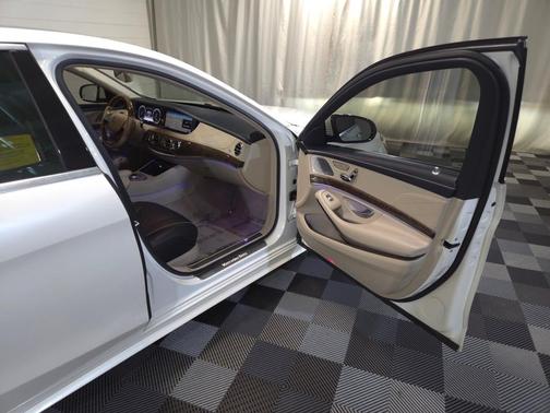 2014 Mercedes-Benz S-Class S 550