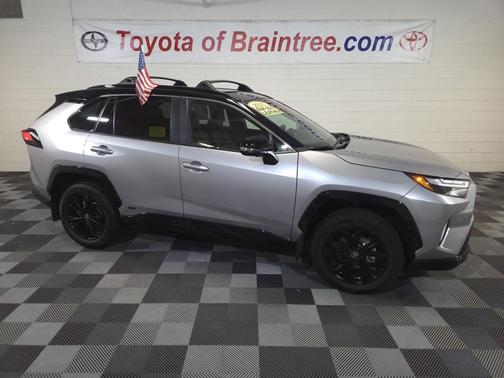 2025 Toyota RAV4 Hybrid SE