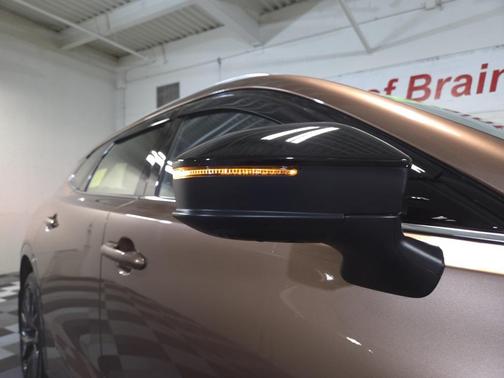 2025 Toyota Crown Signia Limited