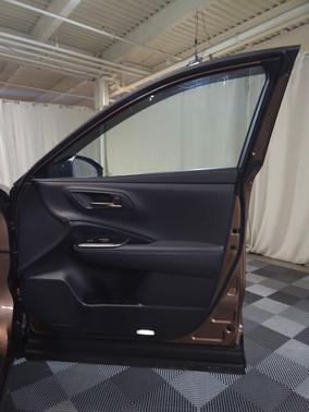 Bronze Age 2025 Toyota Crown Signia Limited