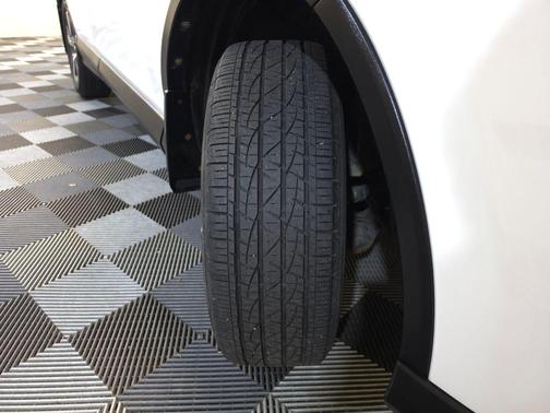 Super White 2017 Toyota RAV4 XLE
