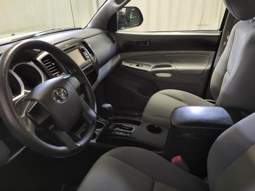 2013 Toyota Tacoma Base