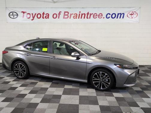 2025 Toyota Camry XLE