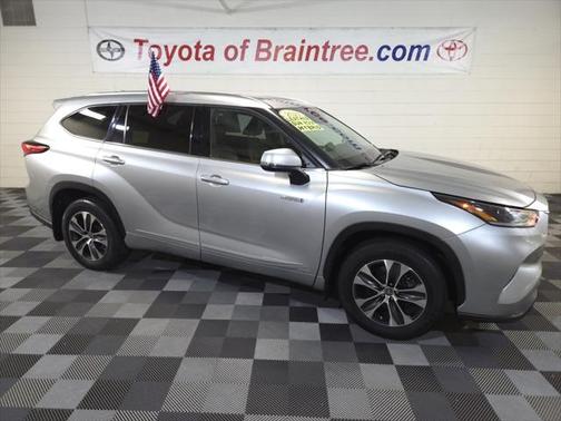 2021 Toyota Highlander Hybrid XLE
