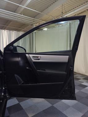 Black Sand Pearl 2017 Toyota Corolla LE