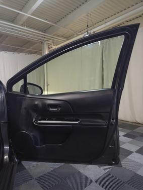 2018 Toyota Prius c Two