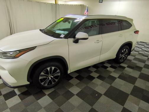 2020 Toyota Highlander XLE