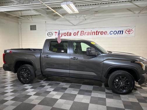 2025 Toyota Tundra SR5