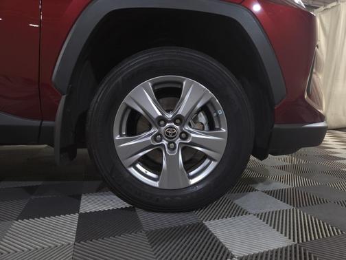 2022 Toyota RAV4 Hybrid LE