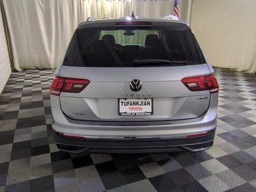 2022 Volkswagen Tiguan 2.0T SE 4MOTION