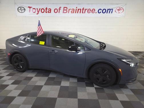2024 Toyota Prius LE