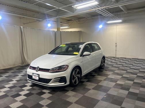 Pure White 2020 Volkswagen Golf GTI 2.0T SE DSG