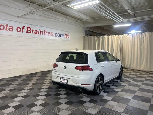 Pure White 2020 Volkswagen Golf GTI 2.0T SE DSG
