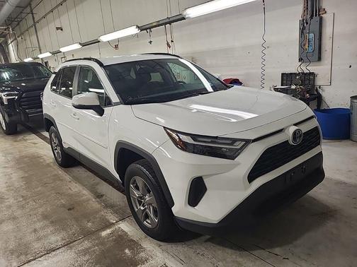 2024 Toyota RAV4 Hybrid LE