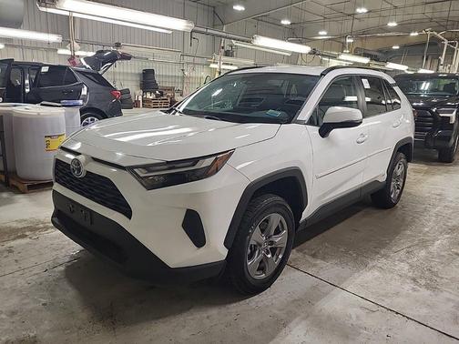 2024 Toyota RAV4 Hybrid LE