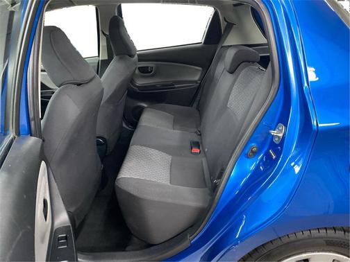 2015 Toyota Yaris L
