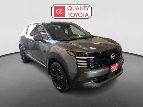 Gun Metallic 2025 Nissan Kicks SR