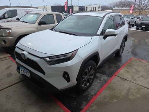 2023 Toyota RAV4 Hybrid XLE Premium
