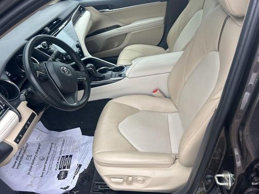 2020 Toyota Camry XLE